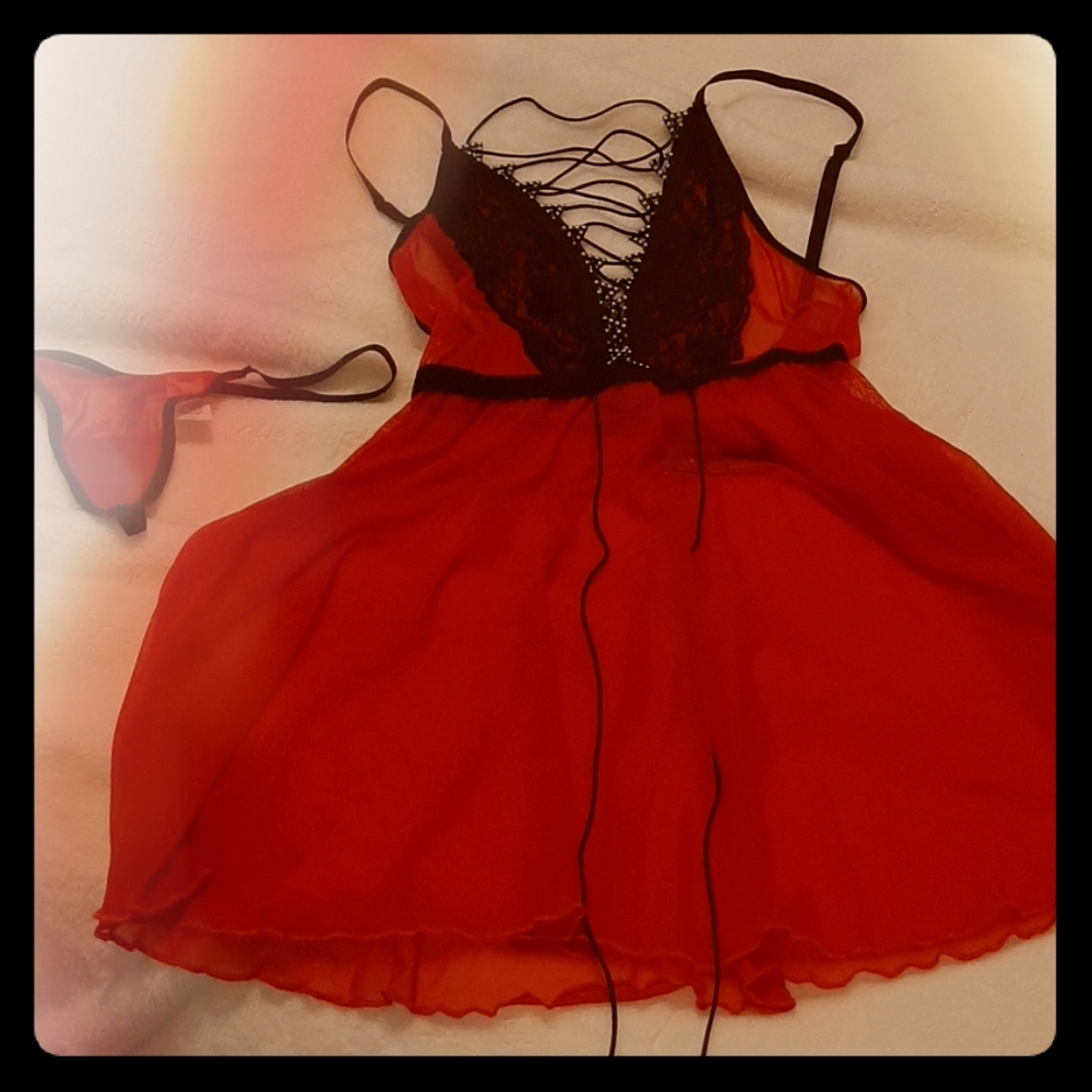 LINGERIE